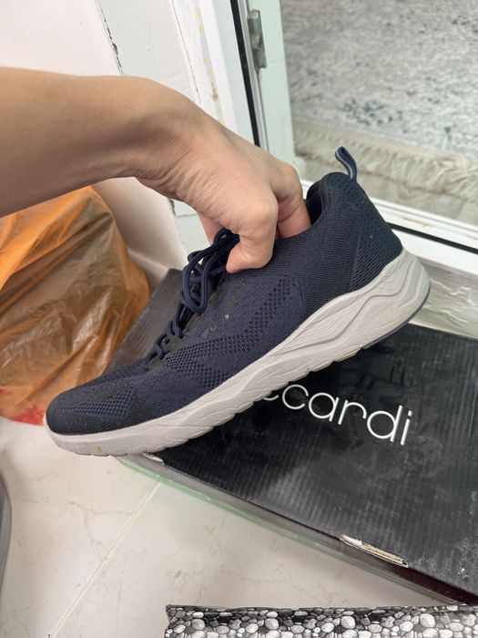 Продам мужские обуви