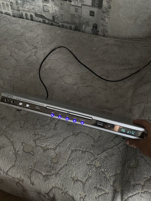 Продам DVD плэер