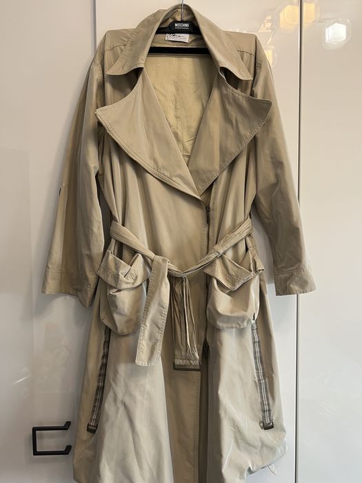 Trench marime M - stare foarte buna