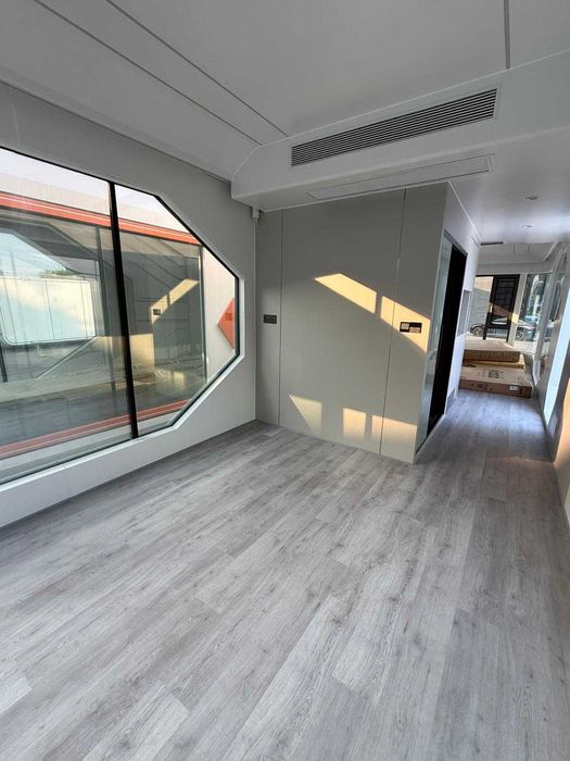 Case tip capsule Romania