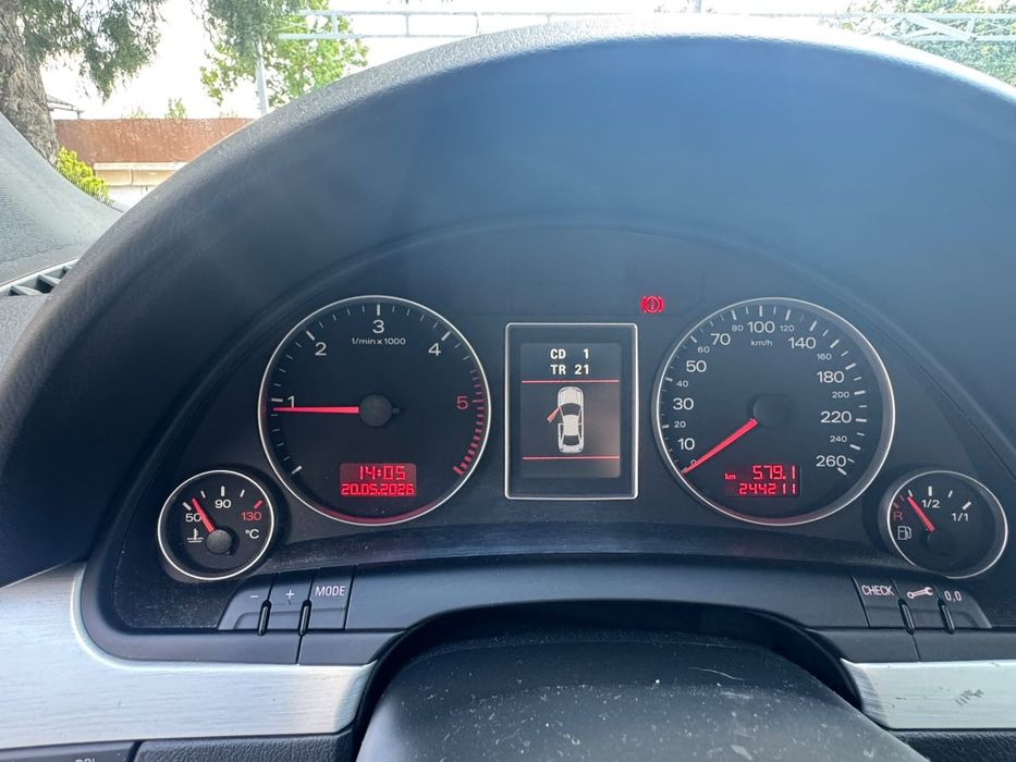 Audi A4 B7  quattro