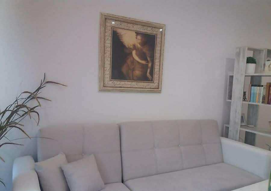 Дава се под наем Двустаен апартамент в София, Зона Б-19 - 45 кв.м за 663 € - Снимка #1