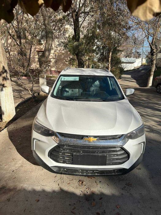 Продается TRACKER-2  LTZ PLUS White цена 19300$