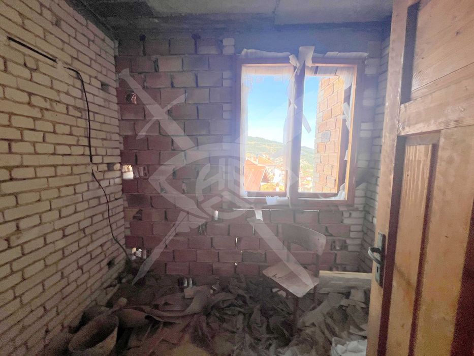 Продава се Къща в Чепеларе - 470 кв.м за 156 €/кв.м - Снимка #7