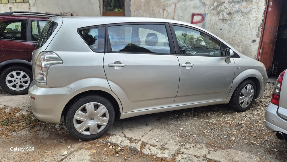 Тойота корола версо 2.2д 136ps 2008г