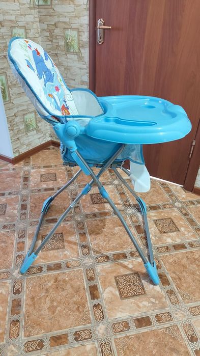 Продам стульчик для кормления