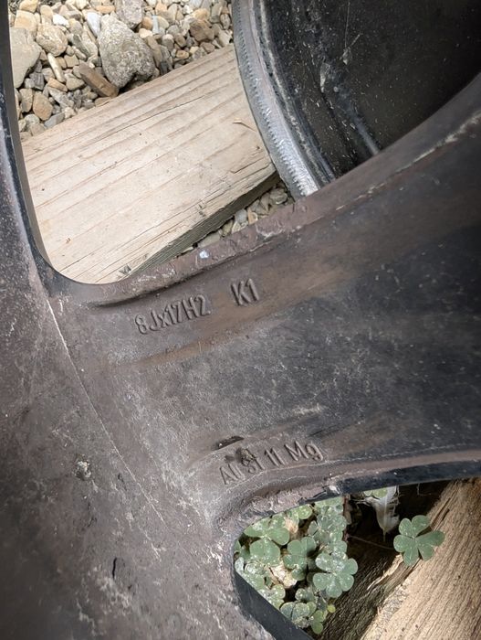 Anvelope iarna 215 65 R 17