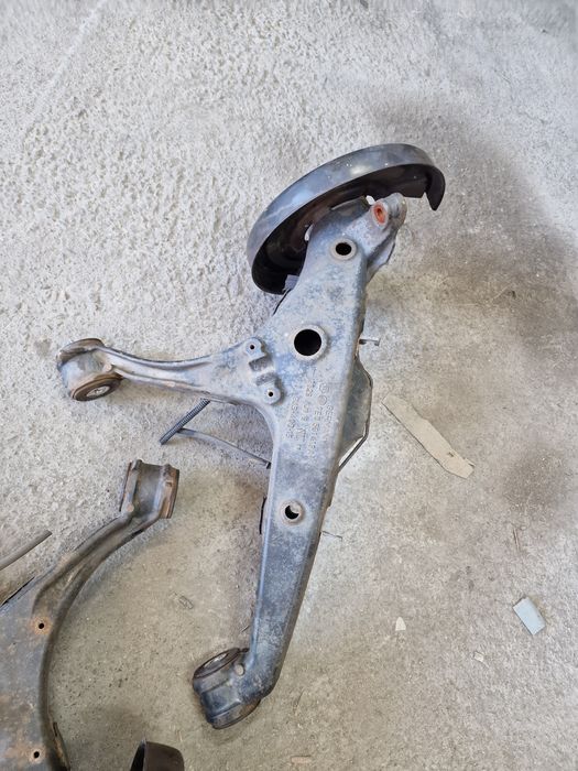 Fuzeta  spate stanga dreapta vw t5 transporter caravelle multivan