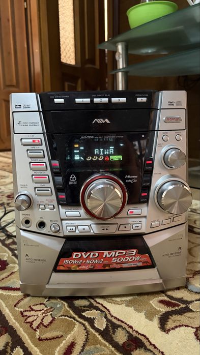 Музыкальный центр AIWA JAX-TD8.