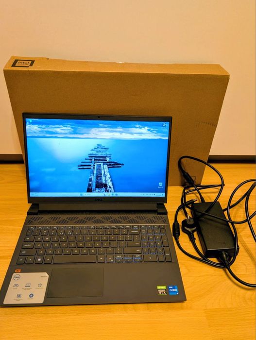 Продавам Геймърски лаптоп Dell G15 с 32GB RAM и RTX 3050