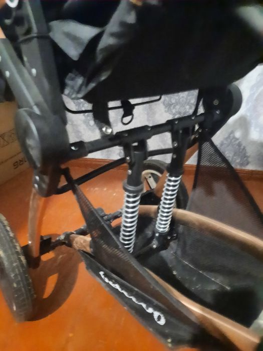 Коляска-трансформер почти новая