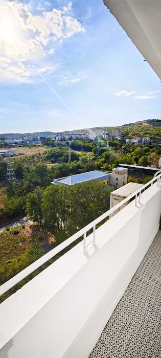 Тристаен апартамент в град Стара Загора