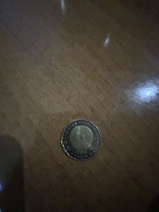 Продам монету 200 тенге 80 лет