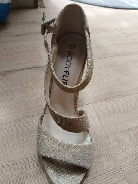 Sandale dama marimea38