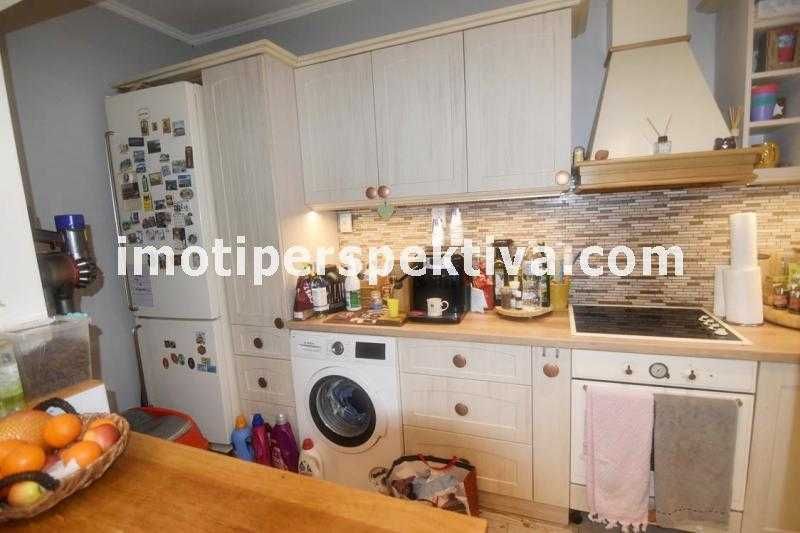 Продава се Тристаен апартамент в Пловдив, Беломорски - 105 кв.м за 1117 €/кв.м - Снимка #3