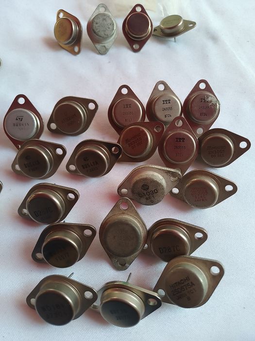 Tranzistori de putere recuperati în perfecta stare de funcționare 
Pe