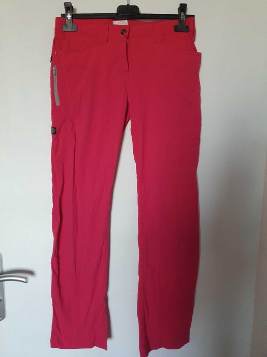 Запазени дрехи, Палто, Панталон за планината, Дънки, Яке 4 евро