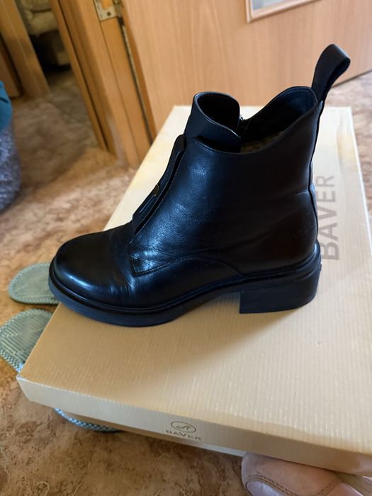 Продам сапоги и полусапоги.