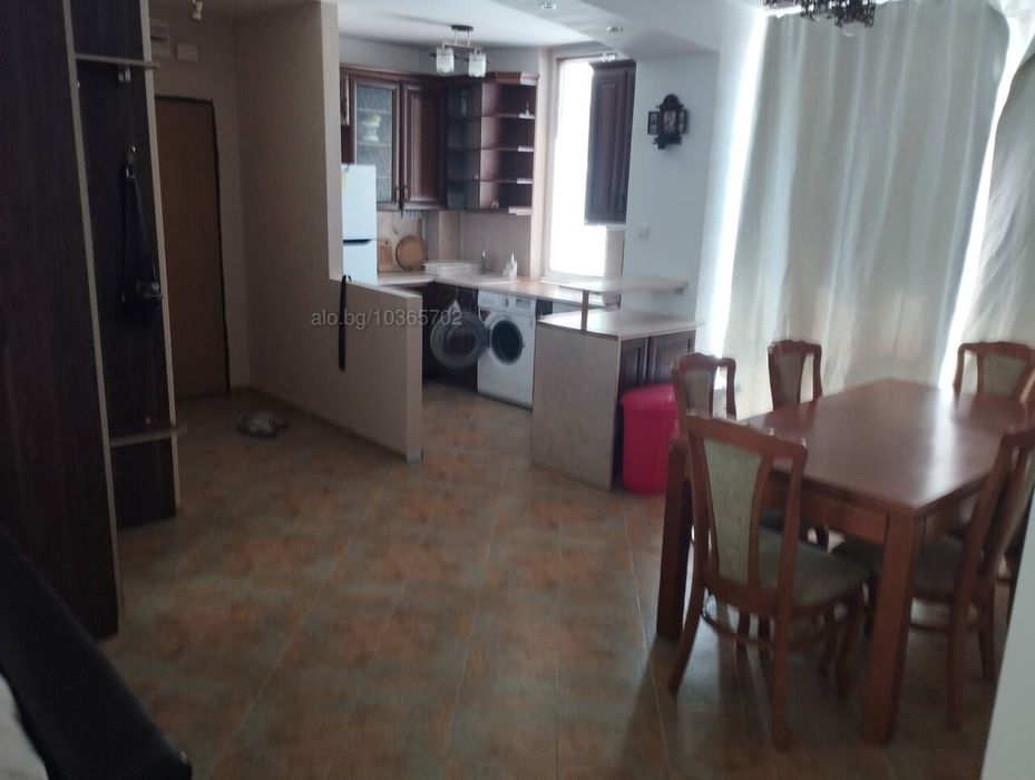 Дава се под наем Тристаен апартамент в Пловдив, Център - 103 кв.м за 663 € - Снимка #4