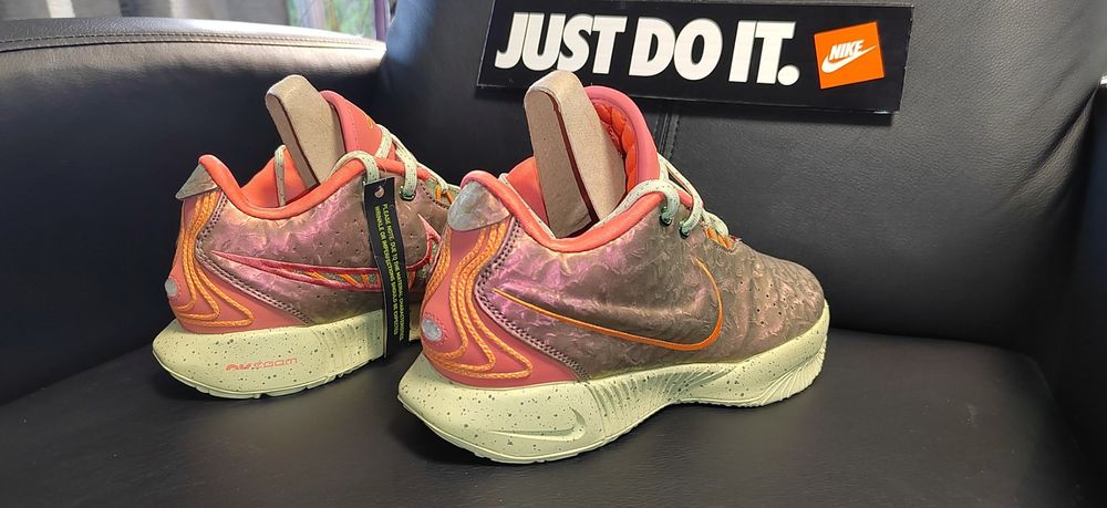 Nike Lebron XXI, номер 39