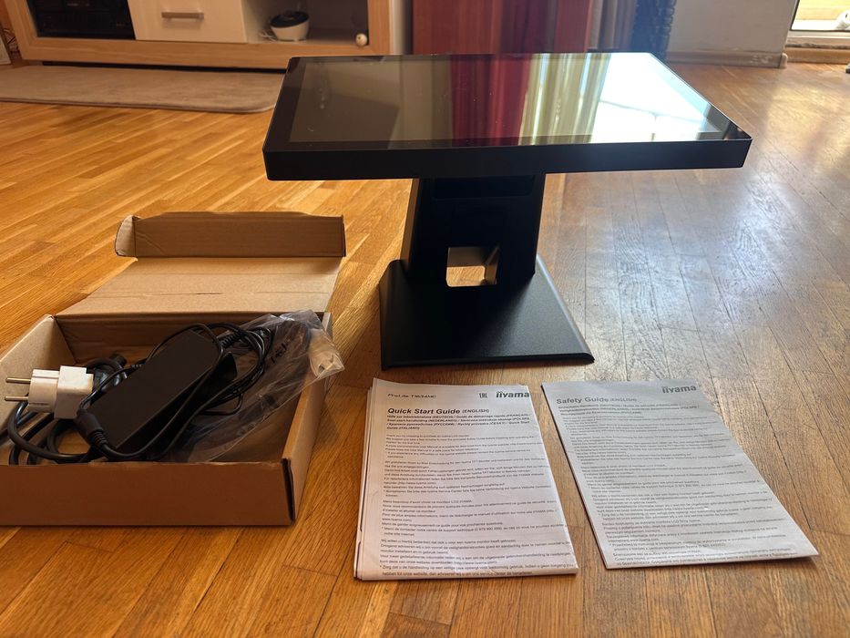 Водоустойчив IP65, touch screen, full HD 1920-1080 монитор IIYAMA 15,6