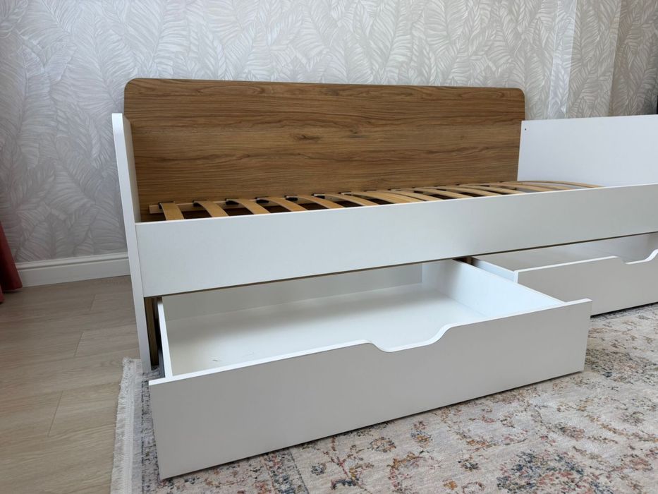 Детский кровать