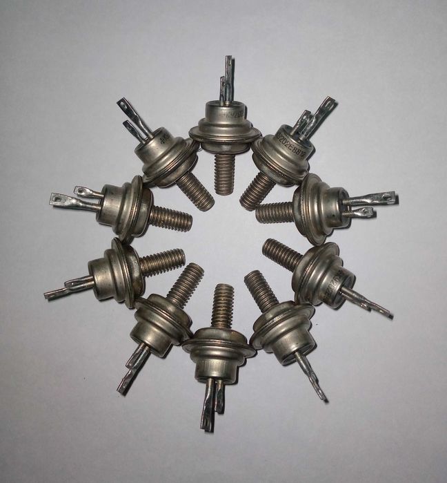 Тиристоры кремниевые КУ202Е планарно-диффузионные, структуры p-n-p-n,