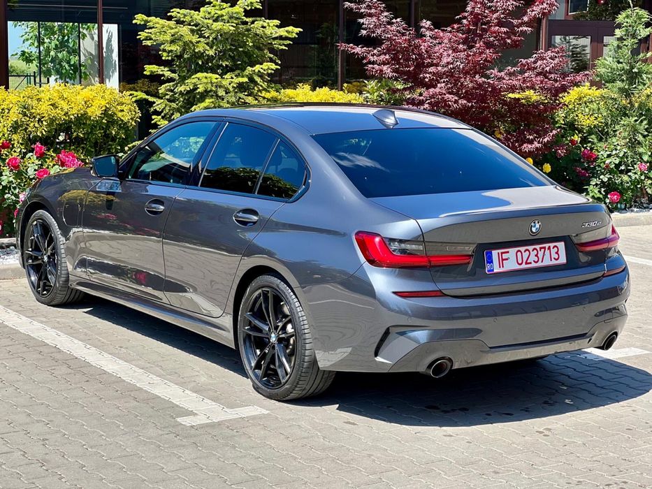 Bmw seria 3 g20 330e M pachet