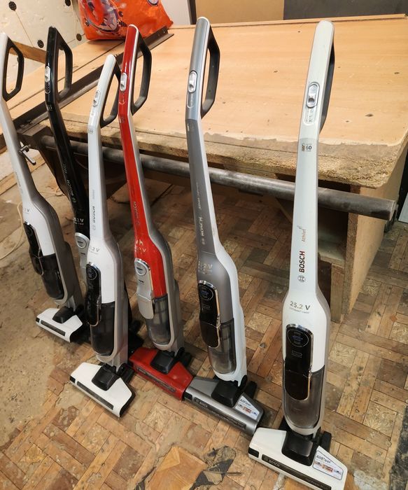 Vand aspiratoare bosch arata ff bine   si sant an stare de functionare