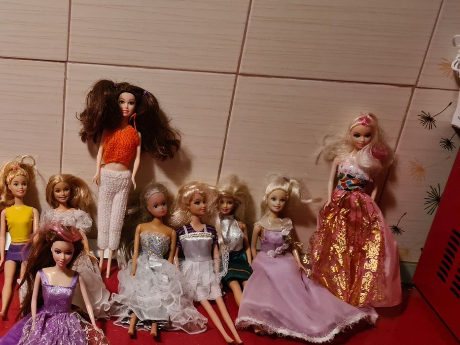 Păpuși fete la 15 lei papusa și 10 lei hăinuțele Timișoara