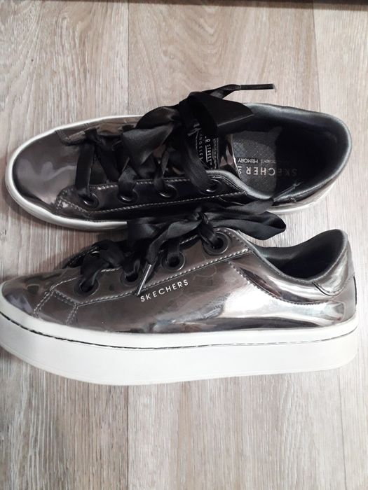 Отдам кеды,туфли и босоножки