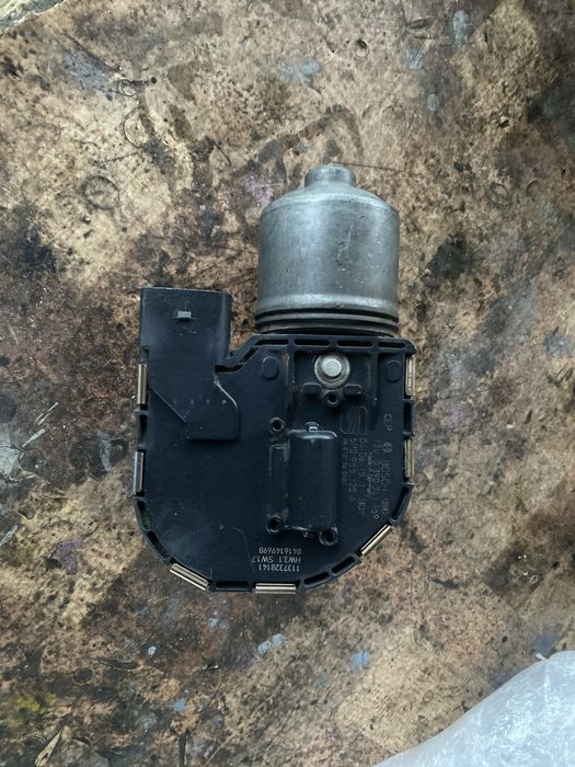 Мотор предни чистачки за сеат алтеа дясно