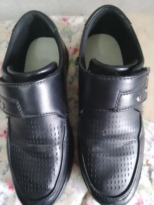 Туфли подростковые.