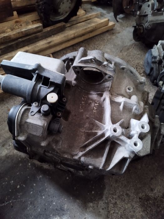 Продавам автоматична скоростна кутия за Мерцедес B class-2013г