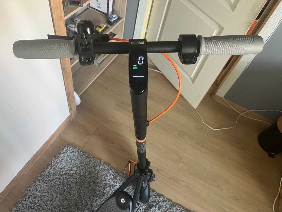 Segway - Ninebot Kickscooter F40E