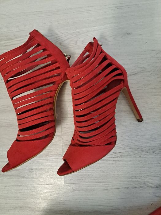 Sandale dama Zara
