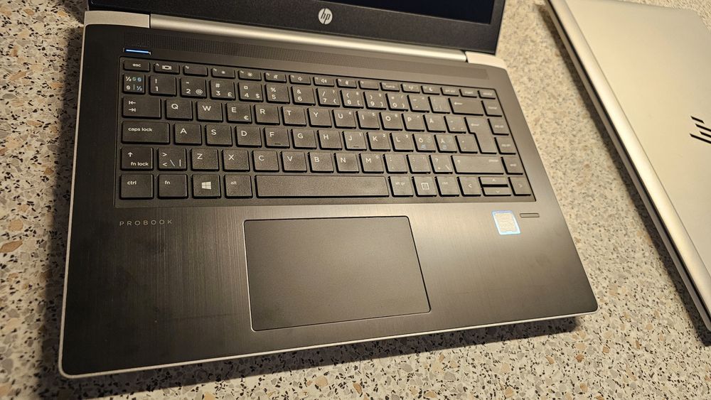HP probook i5 gen8, SSD 256gb nvme, RAM 8g DDR4, ecran FHD, baterie 2,3 ore, Windows 10/11