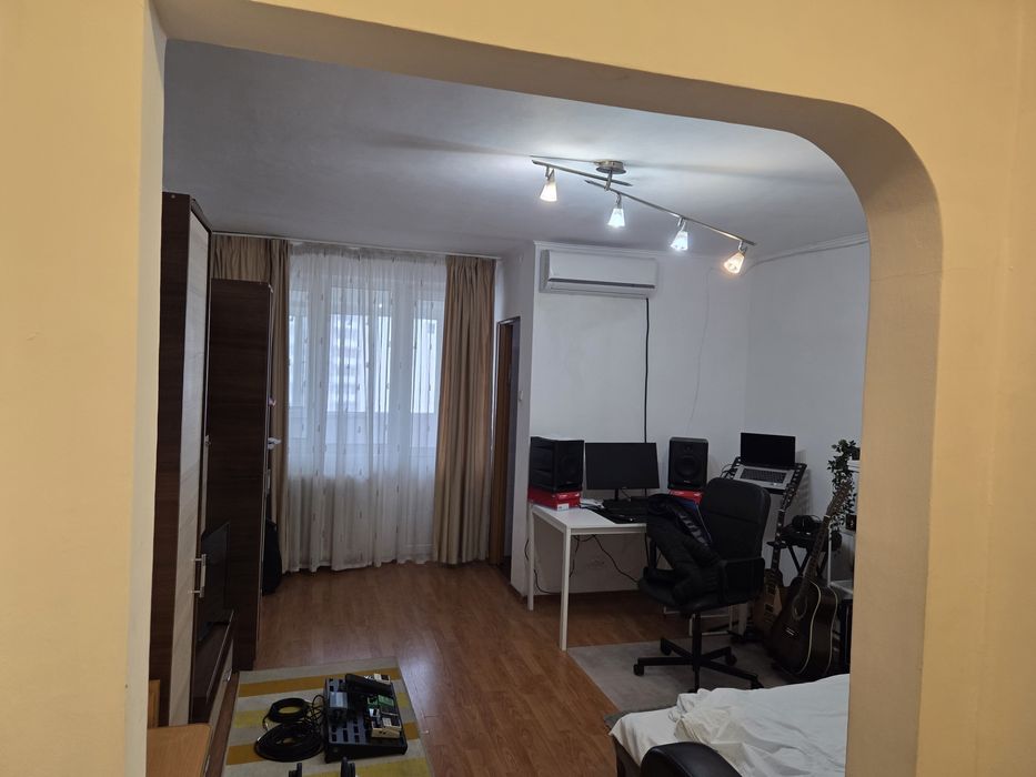 Garsoniera 31mp, et 9/10, bloc reabilitat Dristor/Auchan Vitan an 1979