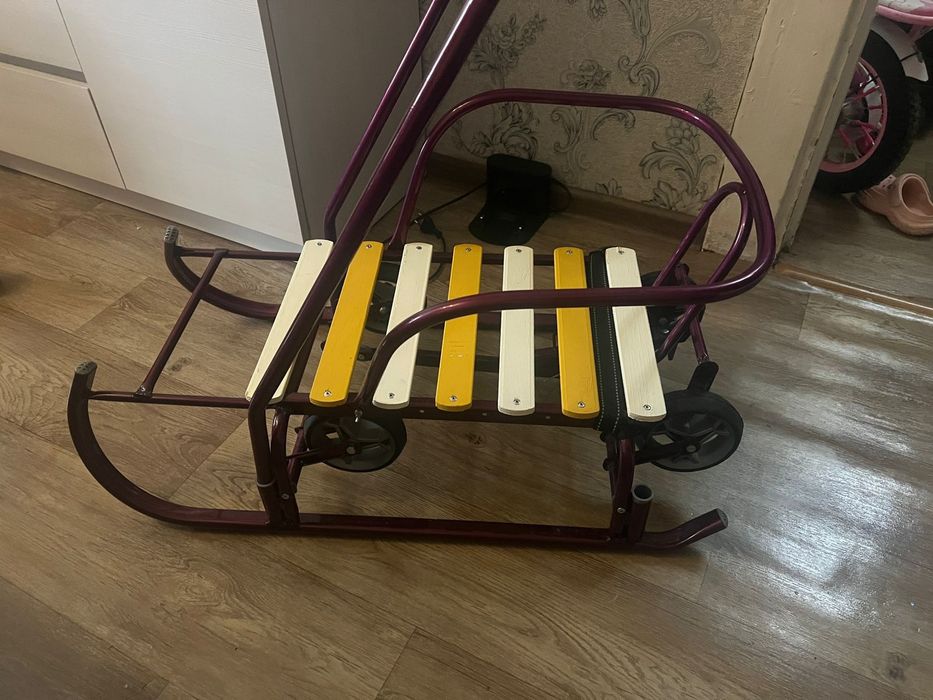 Продам санки ...