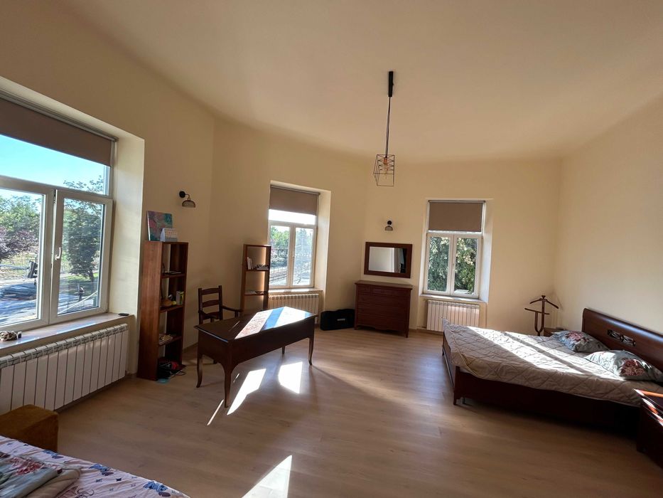 Parcul 1 Decembrie - Apartament 99 mp  ultracentral de vanzare in centrul istoric al orașului Oradea