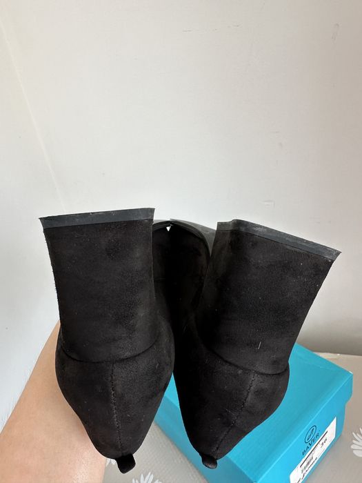 Туфли 36 размер 8000 тенге