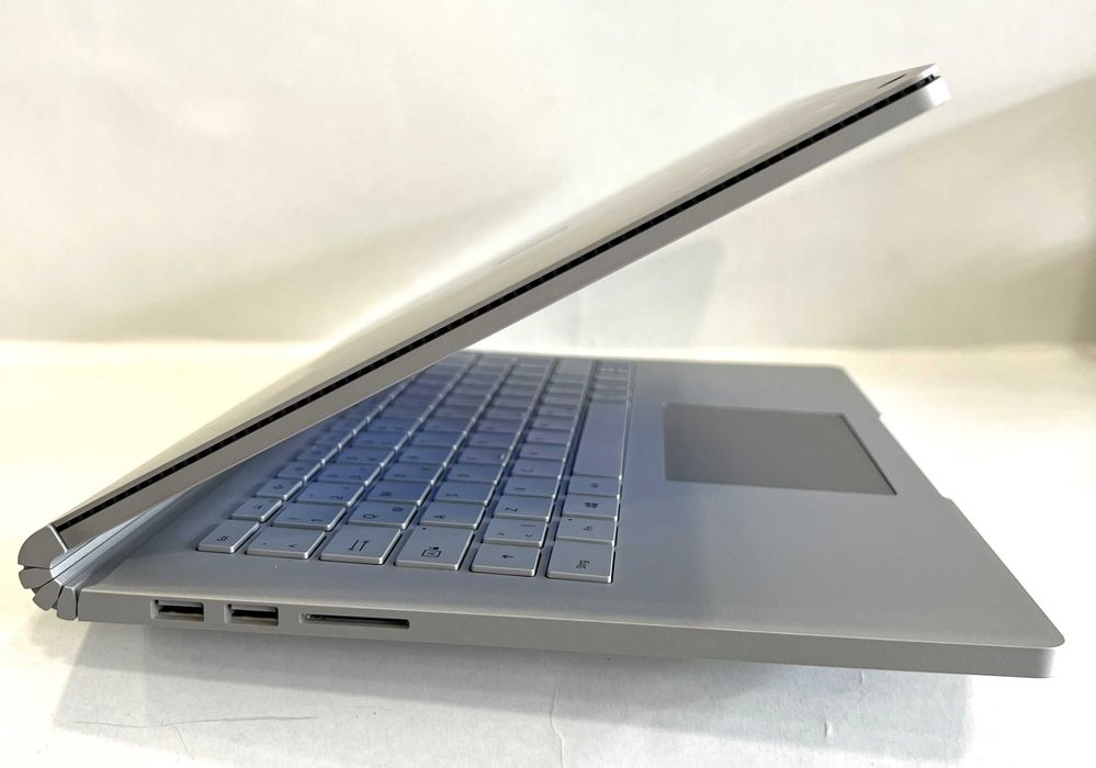 Laptop/Tabletă Microsoft Surface Book3, 256GBSSD/16GB RAM, impecabil!