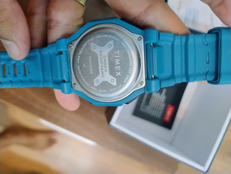 Vand ceas Timex Shock TW2V59900