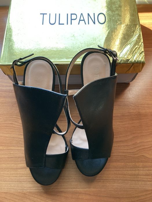 Pantofi decupati 37