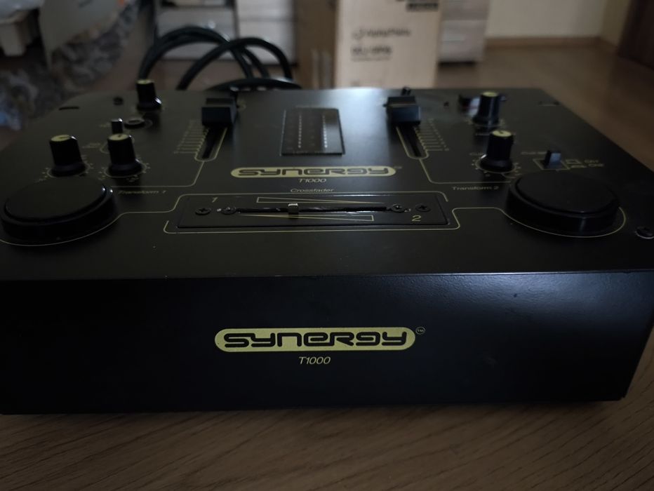 DJ миксер пулт Synergy T1000