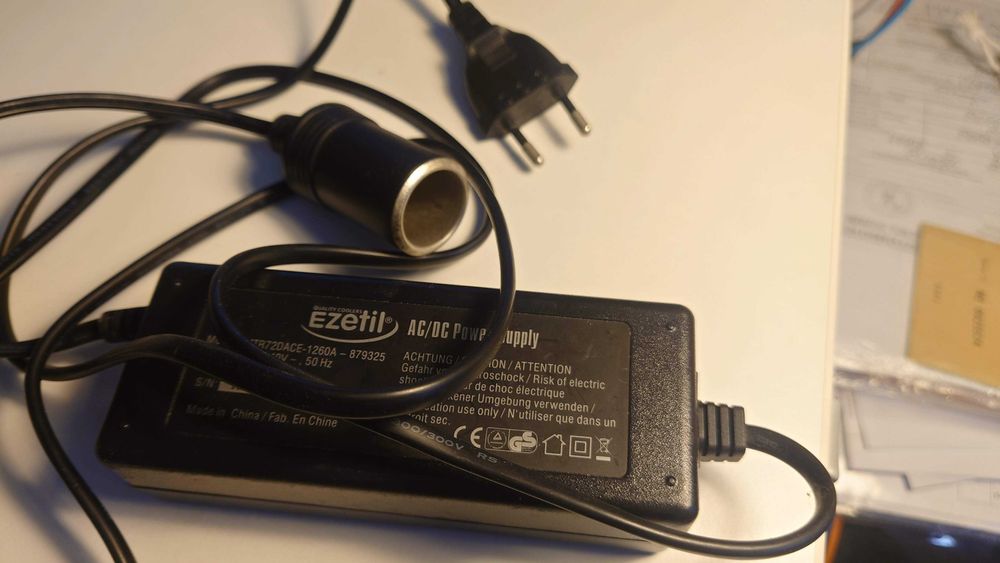 adaptor 220V ca la 12 V cc