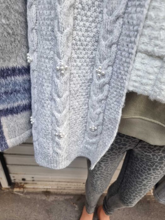 Комплект шал и шапка .