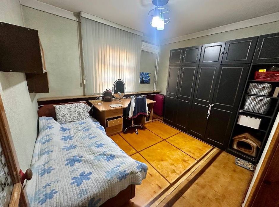 Квартира 5/7/9Госпитальный, ориентир Школа-328