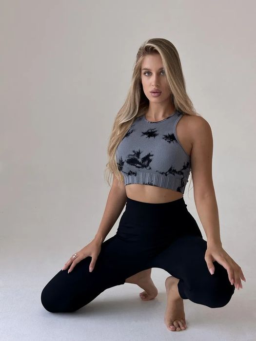 Кроп топ в рубчик (новый, размер М)