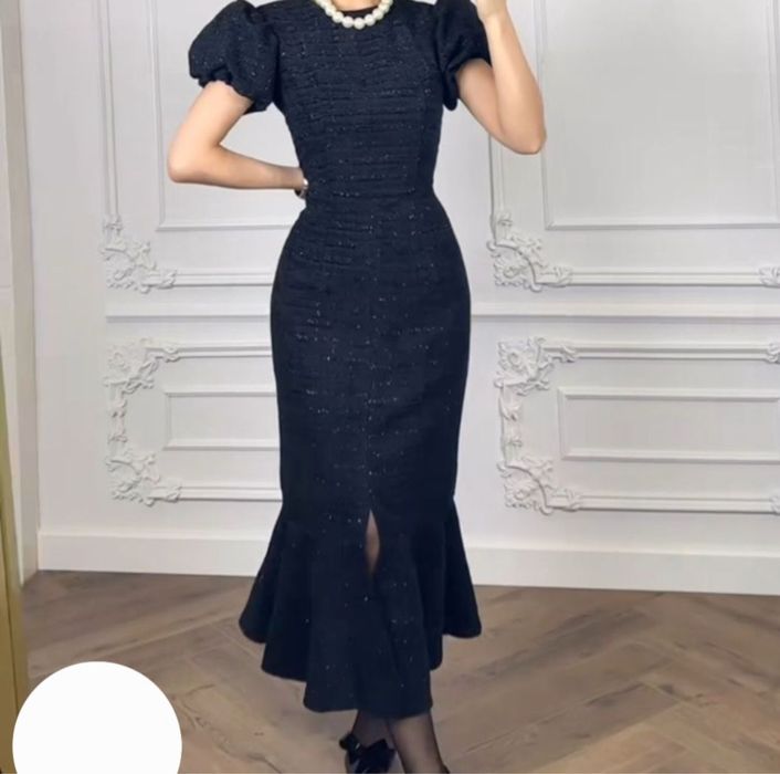 Продам твидовое платье